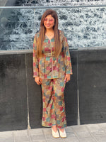 Load image into Gallery viewer, CREBE FABRIC CO-ORD SET, ADORNED WITH INTRICATE THREAD EMBROIDERY