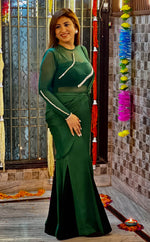 Load image into Gallery viewer, Radiating Charm in Bottle Green