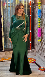 Load image into Gallery viewer, Radiating Charm in Bottle Green