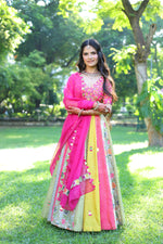 Load image into Gallery viewer, RAAS-Multi colour lehenga
