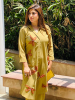 Load image into Gallery viewer, Elegant Imported Georgette Kurta Set by Tanu Khera Designs
